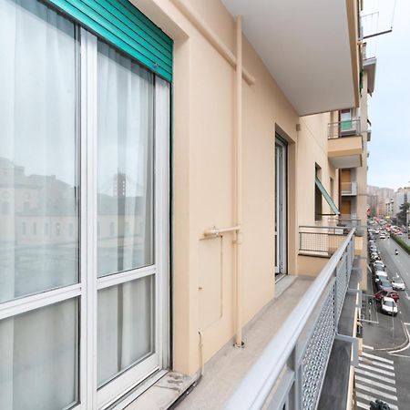 9Min Centro E Stazione Ferroviaria Leilighet Genova Eksteriør bilde